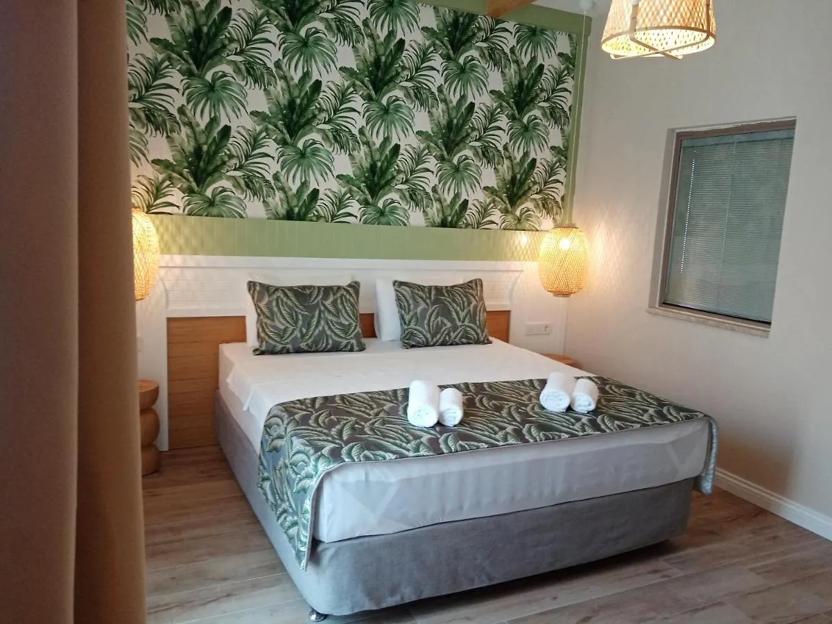Dolphin Park Hotel Ортаджа