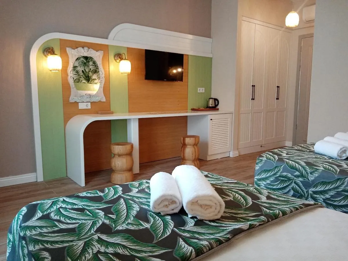 Dolphin Park Hotel Ортаджа